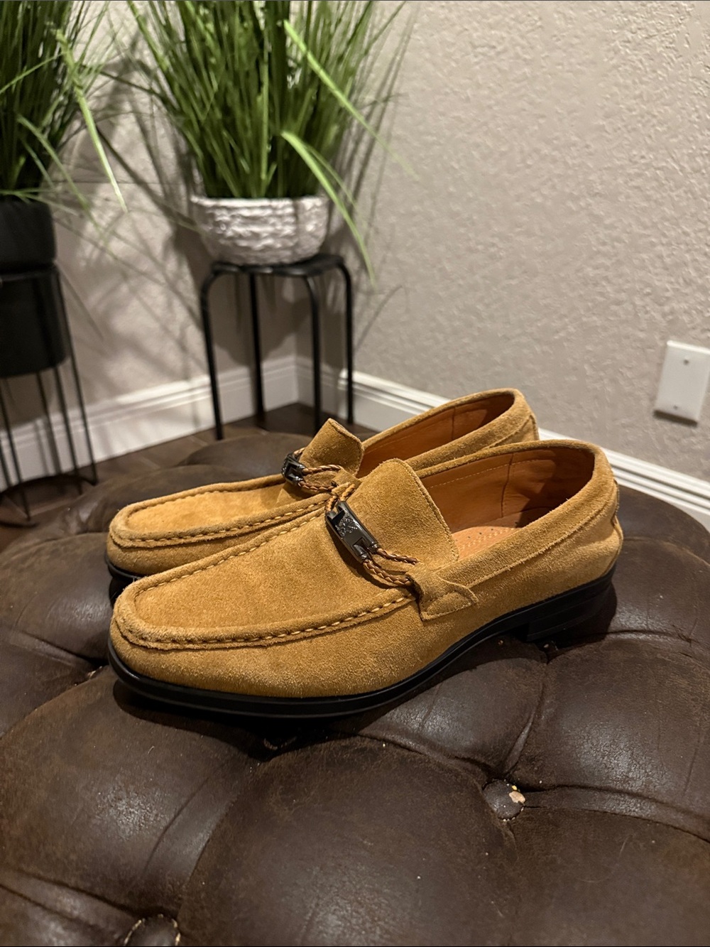 Stacy Adams Men's Suede Moc Toe Slip On Loafers Size 9.5 Dress Shoes Tan